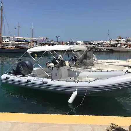 בית נופש Octopus House פארוס