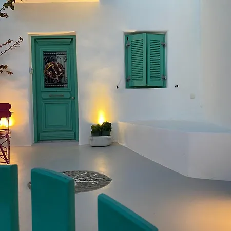 Octopus House Páros